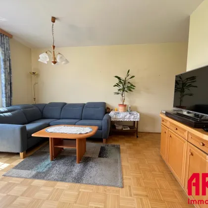 3-Zimmer Wohnung mit Eigengarten und PKW-Stellplatz - Bild 2