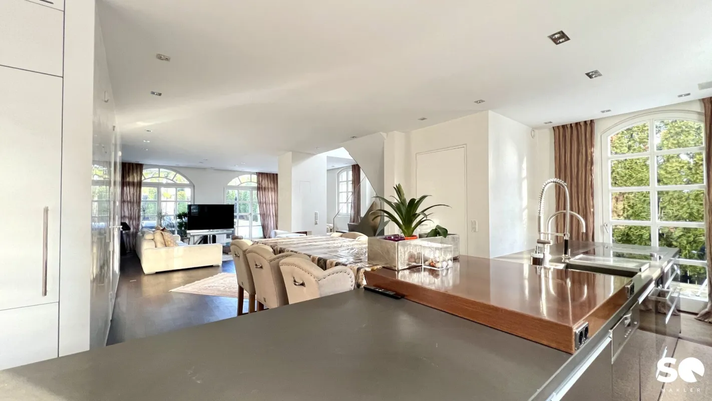 # SQ - VILLA IN TOP LAGE MIT SWIMMINGPOOL UND TIEFGARAGE - - Bild 1