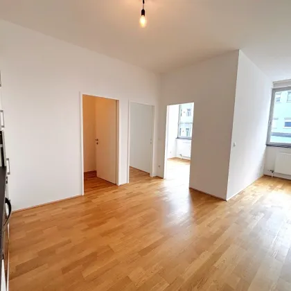 Wohnen im Zentrum – großzügig geschnittene 3-Zimmer-Wohnung Nähe Landstraße - Bild 3
