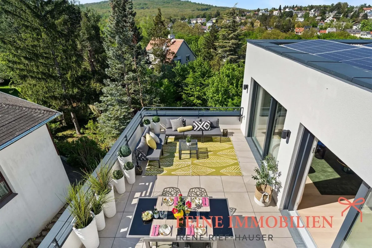 Solide Substanz mit Urlaubsflair und unschlagbarem Fernblick - Bild 1