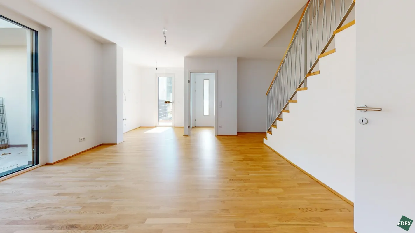Exklusives Stadthaus - ERSTBEZUG - Bild 1