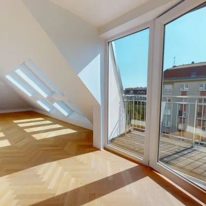 Helle Dachgeschoßwohnung mit 3 Zimmern und Terrassen in Wien-Alsergrund - Bild 2