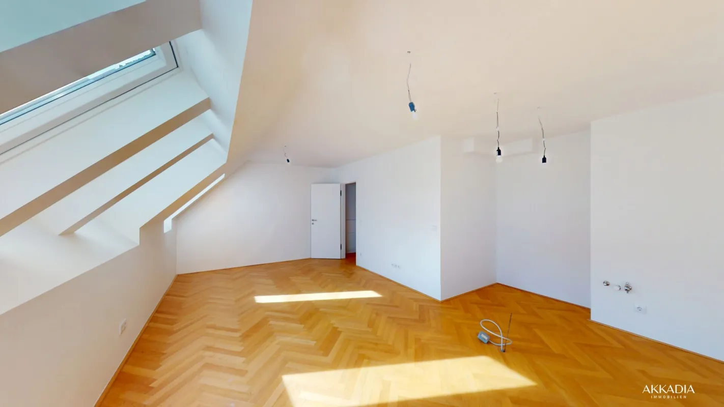 Charmante 2-Zimmer-Dachgeschoßwohnung im 9. Bezirk - Bild 1
