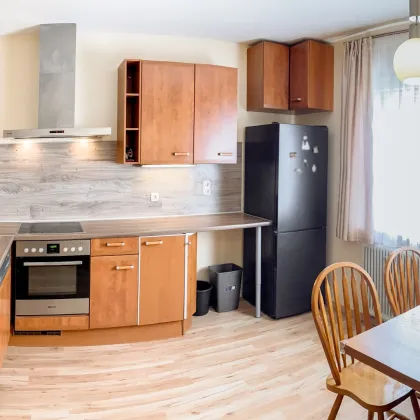 Großzügiges Wohnhaus mit Potenzial auf 860 m² Grundstück. - Bild 3