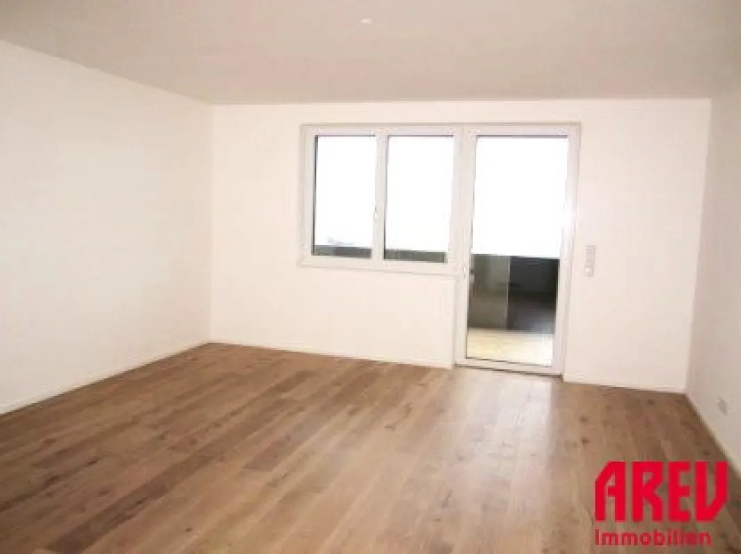 WOHNEN IM GRÜNEN - 2 ZIMMERWOHNUNG MIT LOGGIA - TOP 14 - Bild 1