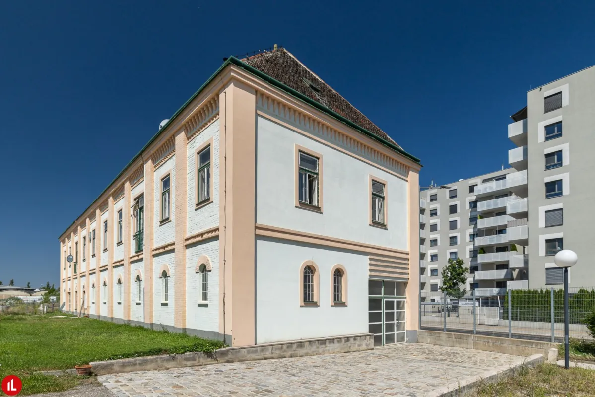 Moderne Büroflächen in Schwechat: Top Lage,  Parkplatz optional – ab 365,00 € Miete! - Bild 1