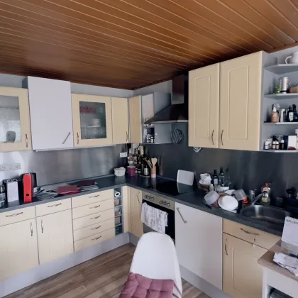Traumhaftes Mehrfamilienhaus in Prottes – 10 Zimmer, Garten, vollrenoviert! - Bild 2