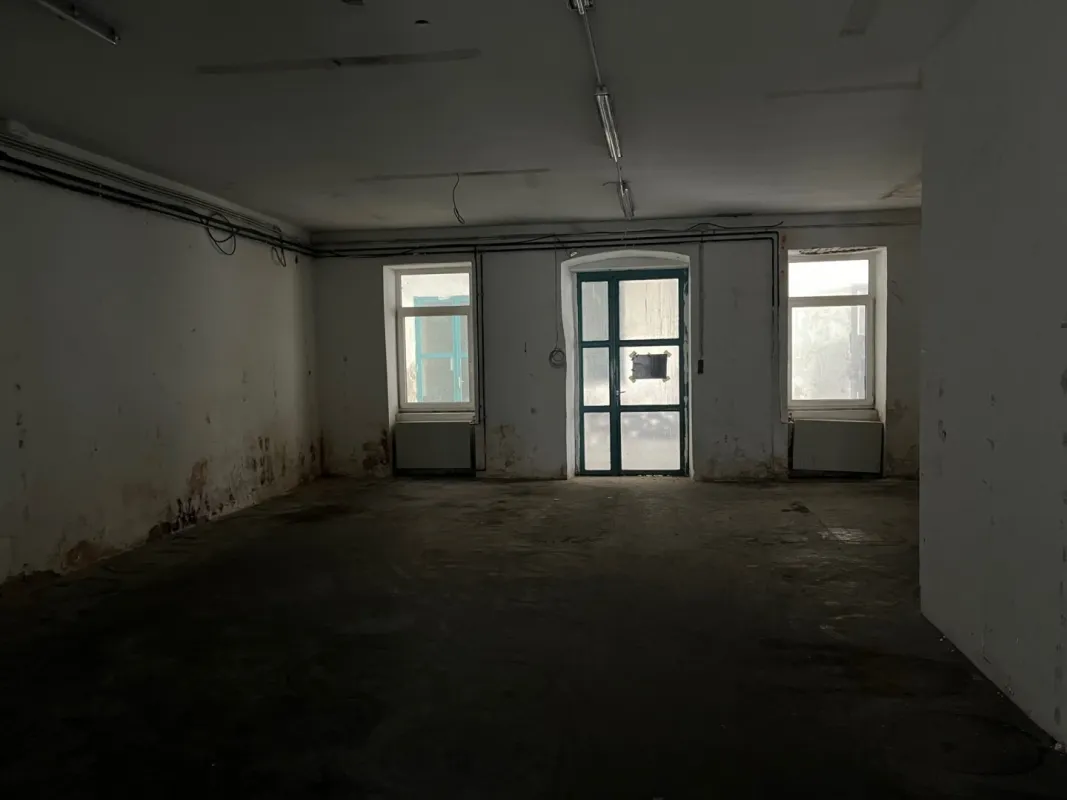 Gerhardusgasse - 92,00m2 großes Lager zu vermieten - Bild 1
