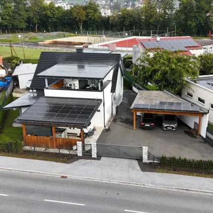 Großzügiges Einfamilienhaus mit 2 Wohneinheiten und Pool - Bild 2