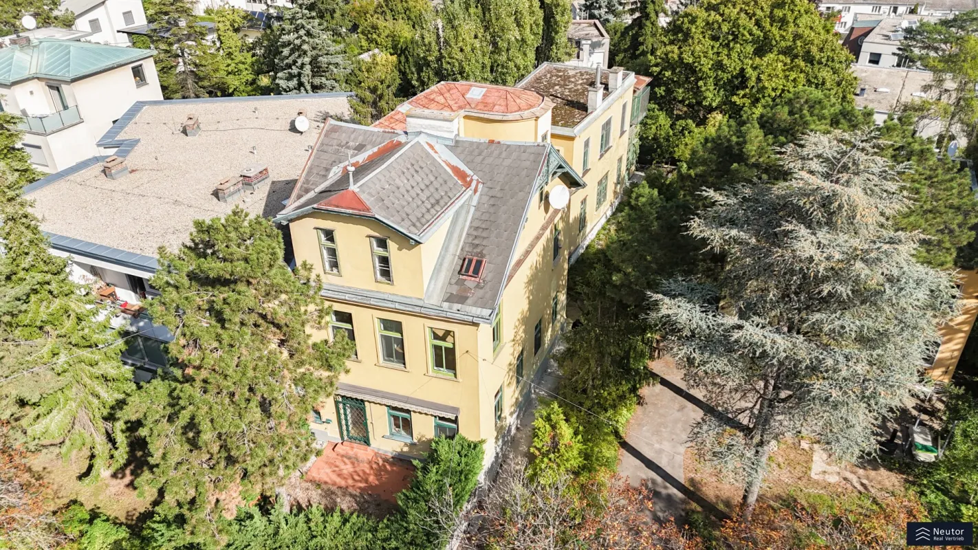 --- HILLSIDE LIVING ---  EXKLUSIVE BAUBEWILLIGTE BAUTRÄGERLIEGENSCHAFT AM WILHELMINENBERG MIT BESTANDSHAUS UND NEUBAU VON  2 EFH-HÄUSER - Bild 1