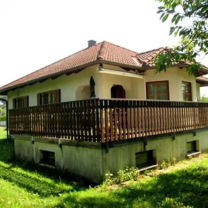 Charmanter Bungalow mit üppigem Garten, ruhige Ortsrandlage! - Bild 3