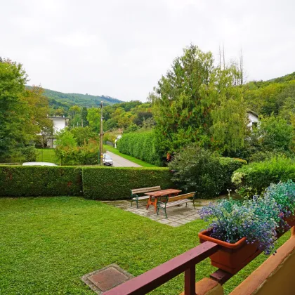 Gepflegte 4-Zimmer-Wohnung mit Süd-Loggia in Grünruhelage an der VOR-Kernzonengrenze - Bild 2