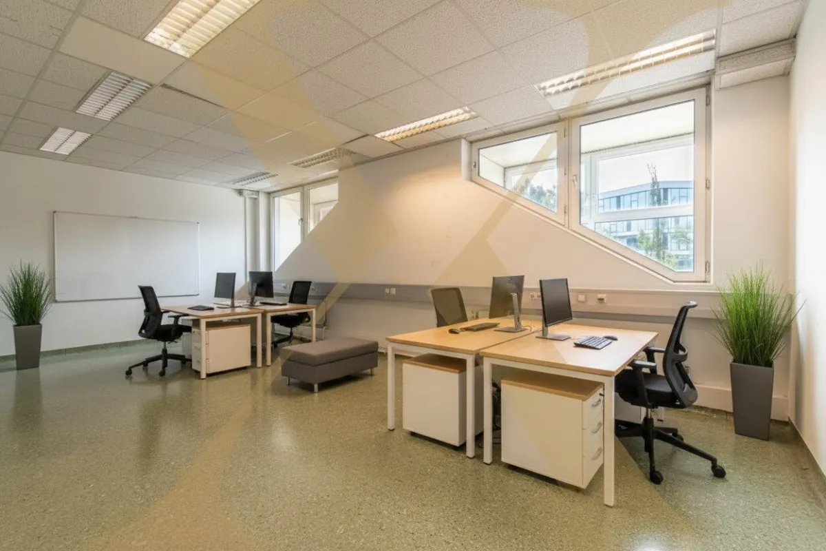 PROVISIONSFREI! Büroflächen mit flexibler Mietdauer im Technologiezentrum Linz zu vermieten! - Bild 1