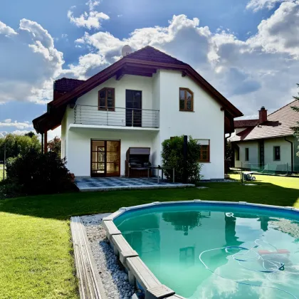 Seezauber – Einfamilienhaus auf ca. 125 m² Wfl. am Schloßsee in 2ter Reihe zu kaufen! - Bild 2