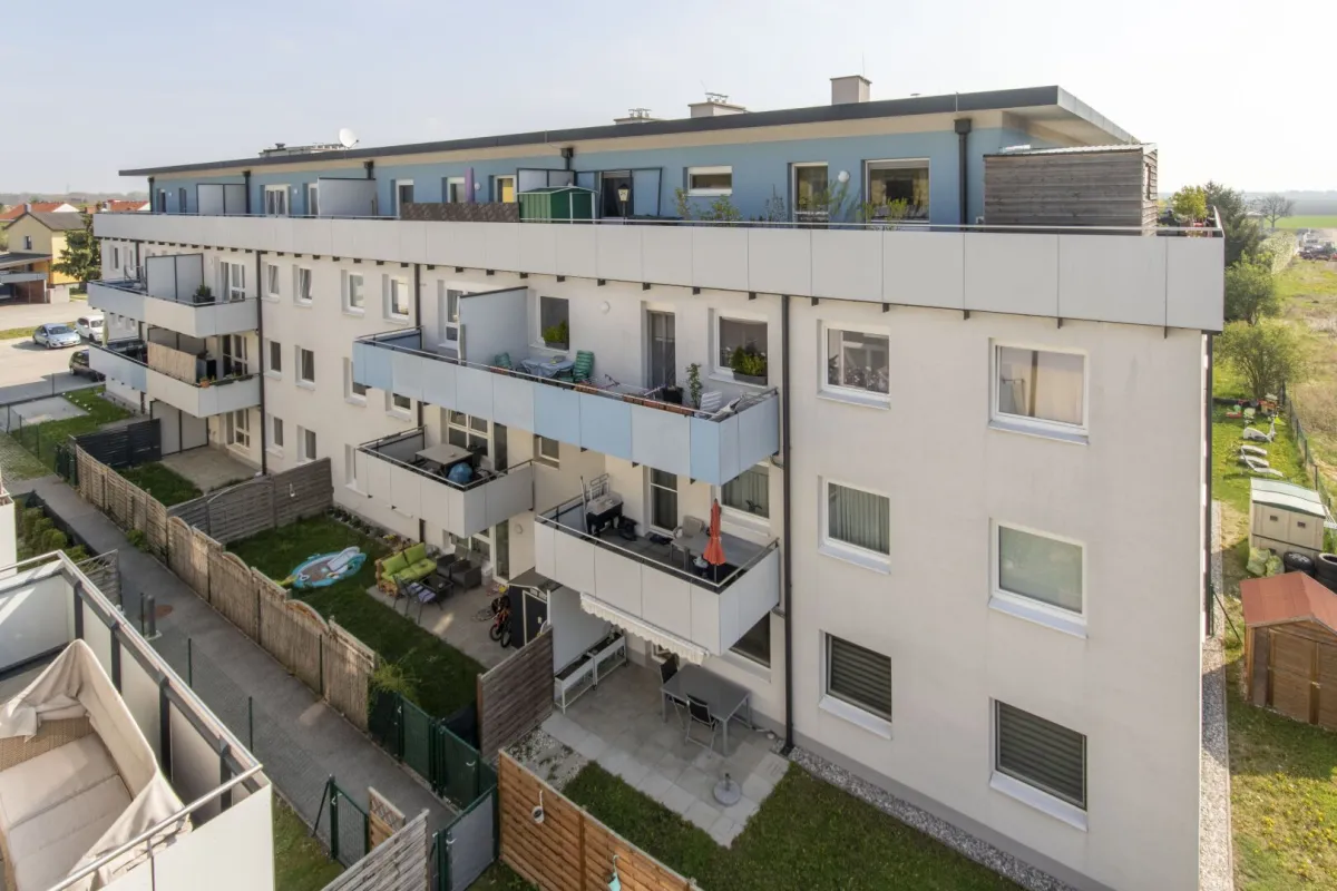 Helle Dachterrassenwohnung mit Fernblick - Bild 1