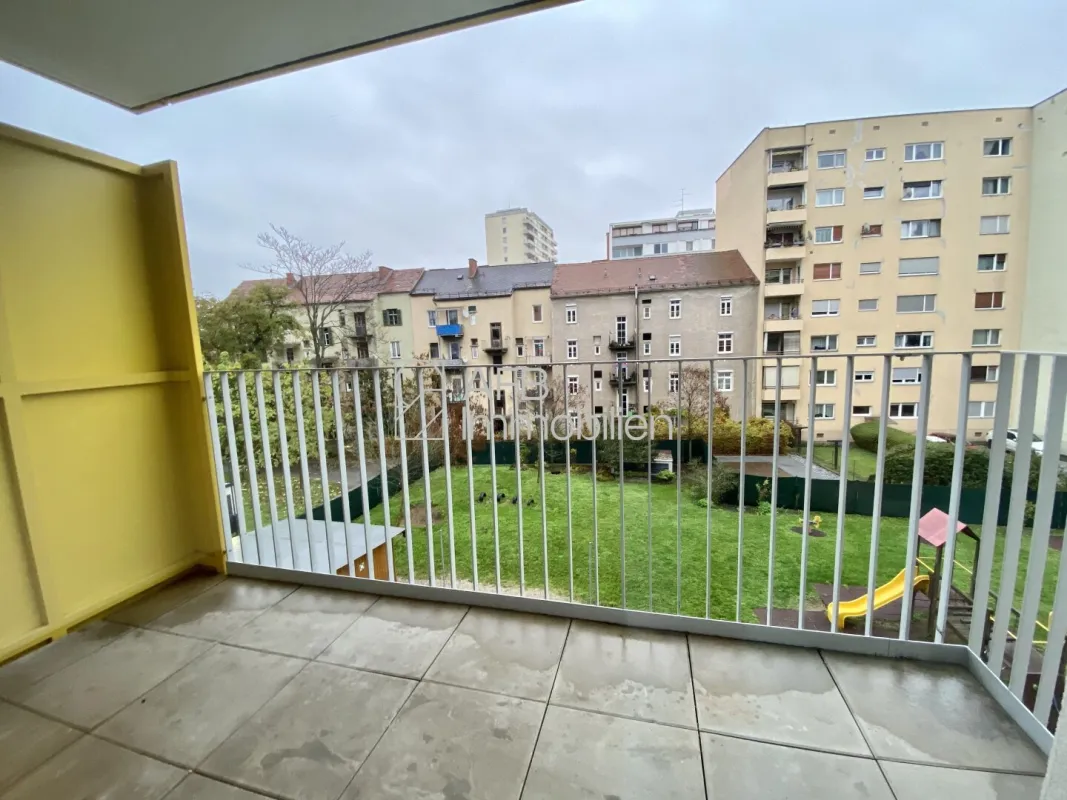 2 Zimmer Genossenschaftswohnung mit großem Balkon Nähe Citypark - Bild 1