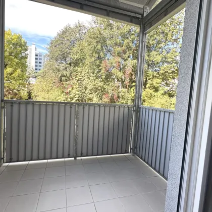 Traumhafte 2-Zimmer-Wohnung mit Balkon in ausgezeichneter Lage in Graz-Ries! **inkl. Tiefgaragenstellplatz** - Bild 2