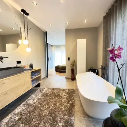 Alpine Eleganz trifft majestätische Aussicht – Exklusives Luxus-Chalet mit Panoramablick - Bild 2