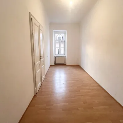 Großzügige 3-Zimmer Wohnung mit Balkon in St. Leonhard, Graz - Bild 3