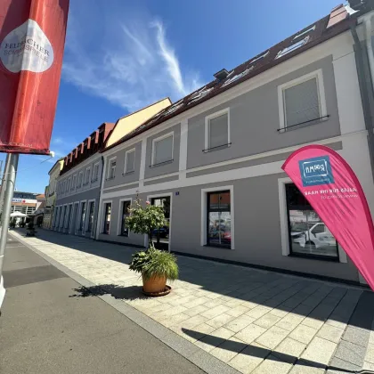 EINFACH GENIAL! TOLLES ZINSHAUSPAKET! NEU ERRICHTETES WOHN- und GESCHÄFTSHAUS DIREKT AM HAUPTPLATZ! - Bild 3