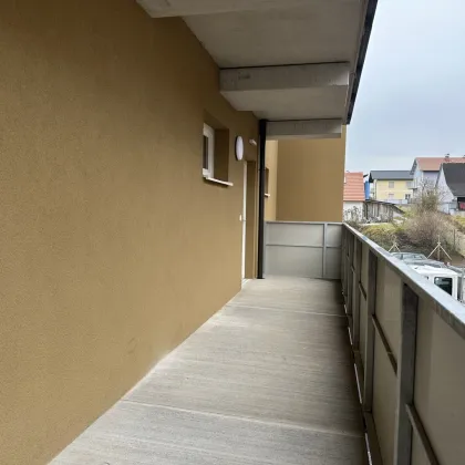 FULMINANT! Lichtdurchflutete 2-Zimmer-Neubauwohnung mit Südwestausrichtung, großzügigem Balkon, exklusiver Tischlerküche und Tiefgaragenplatz! - Bild 3