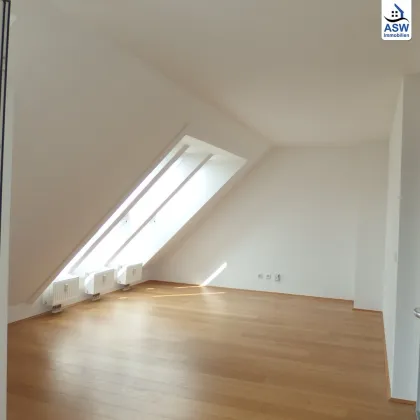 Sonnige 3-Zimmer Dachgeschoßwohnung mit Terrasse in U-Bahn-Nähe (U3) - Bild 3