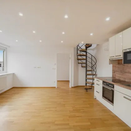 Stilvolle Maisonette-Wohnung mit Terrasse in Wiener Top-Lage! - Bild 2