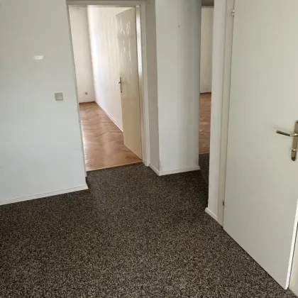 Altbauwohnung Nähe Elisabethinen Krankenhaus - Bild 3