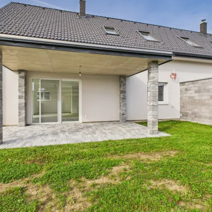 Neubau-Erstbezug! Schlüsselfertige Doppelhaushälfte in sonniger Ruhelage!! - Bild 2