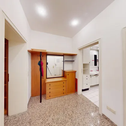 Wohnen an der Seilerstätte! Premium-Lage 1. Bezirk! 2-Zimmer-Altbauwohnung! - Bild 2