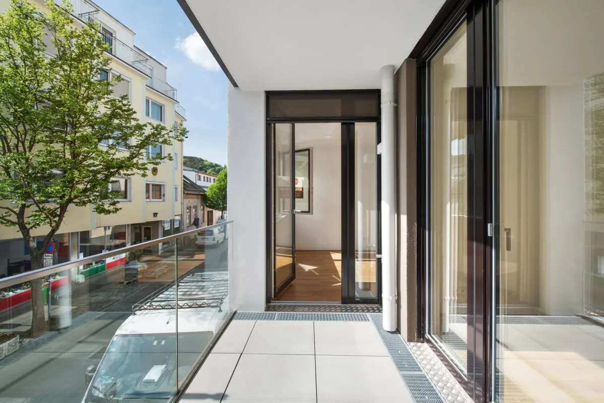 Baujahr 2018 - Neusiedler Straße mit Garagenstellplatz, DRITTBEZUG - Bild 1