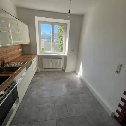 Eminente renovatierte 2-Zimmer-Wohnung in der Hergottwiesgasse zur Miete – Haustiere herzlich willkommen - Bild 2