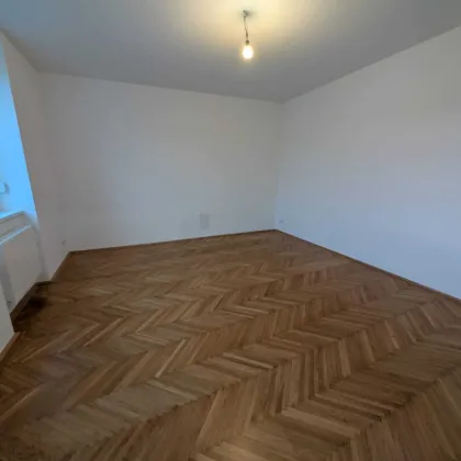Generalsanierte Altbauwohnung in Top Lage nähe Bahnhof - 2340 Mödling - Bild 3