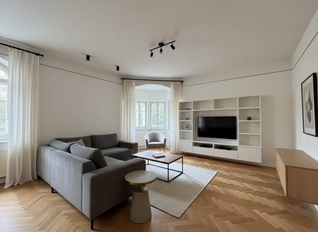 HISTORY | Villa | MORZG - Bild 1