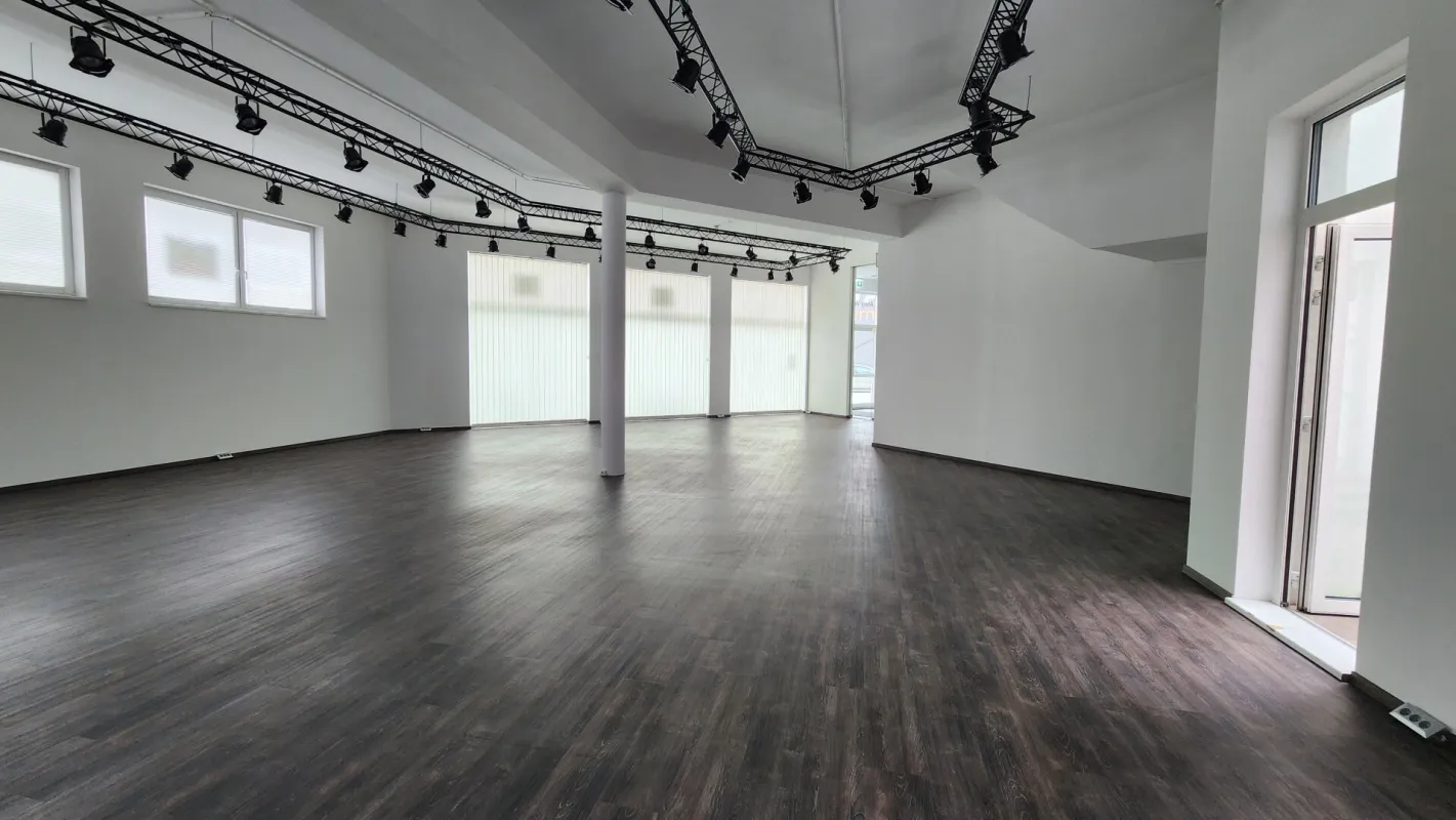 Barrierefreier Showroom oder Büro - zusätzliches Lager mit 150 M2 möglich - Bild 1