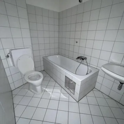 Attraktive & ruhige Wohnung mit Sonnen-Balkon und Parkplatz! - Bild 3