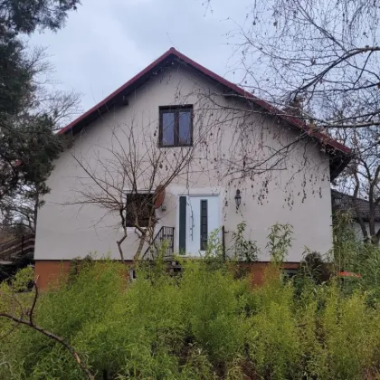 Sonniges Baugrundstück mit Bestandshaus in Grün- und Ruhelage - Bild 3