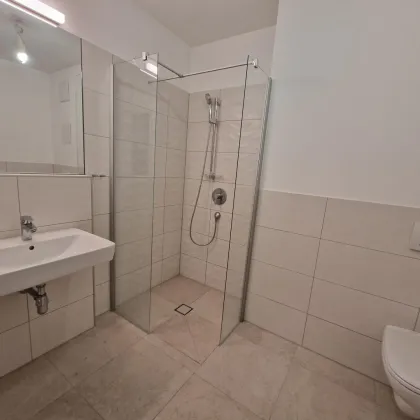 Smartes Wohnen - Neubauwohnung mit Balkon im schönen Stadtteil West Side Living Top 15 - Bild 3