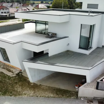 Modernes Neubau-Einfamilienhaus mit exklusiver Architektur - Bild 2