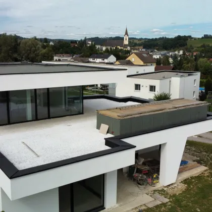 Modernes Neubau-Einfamilienhaus mit exklusiver Architektur - Bild 3