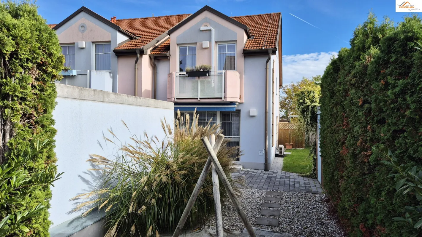 Klimatisiertes Eckreihenhaus nahe dem Zentrum mit Garage - Bild 1