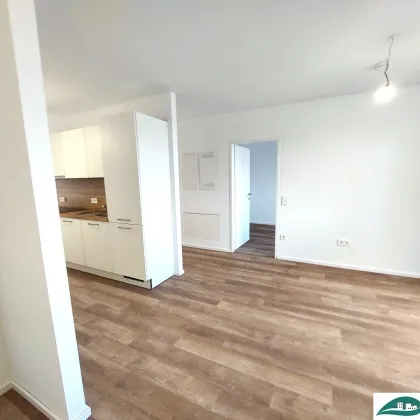 Ihr Wohn(t)raum im Tullnerfeld - 3-Zimmerwohnung mit südseitigem Balkon / Neubau / topmodern / Erstbezug - im Grünen wohnen, aber in der Stadt arbeiten - Tiefgarage vorhanden! - Bild 2