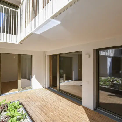 ERSTBEZUG | Traumhafte 3-Zimmer Wohnung mit hochwertiger Ausstattung in Hofruhelage - Bild 2