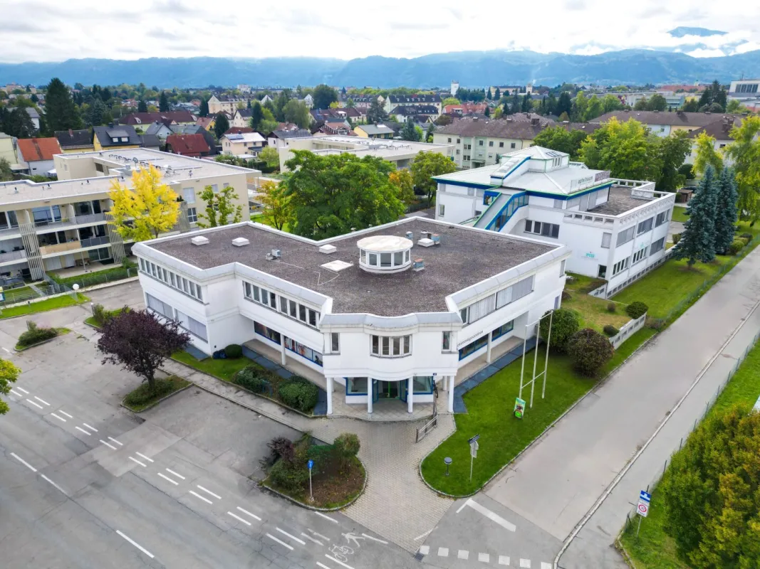 Flexible Lager- und Produktionsfläche in Klagenfurt – beheizt, befahrbar & sofort nutzbar - Bild 1