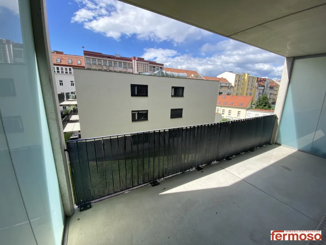 Helle Neubauwohnung mit Balkon im beliebten Bezirk Lend - Bild 1