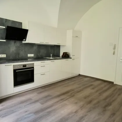 NEU RENOVIERTE Mietwohnung - Innenstadt - Hauptplatz - Bild 2