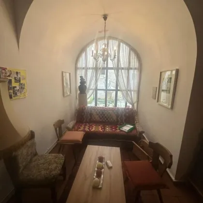 Beste Lage in Krems - am hohen Markt!  167m2 Eigentum  als Geschäft, Büro, Wohnung oder Atelier gut geeignet! - Bild 2