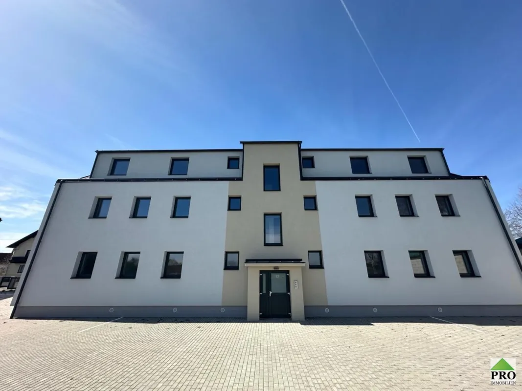 Anleger-Investoren-Gelegenheit! 6 Wohnungen (50% vom Gesamtzinshaus) neu saniert,  zu verkaufen! - Bild 1