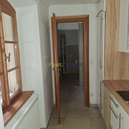 Repräsentatives Büro oder Ordination in denkmalgeschütztem Haus – in 1070 Wien - Bild 2