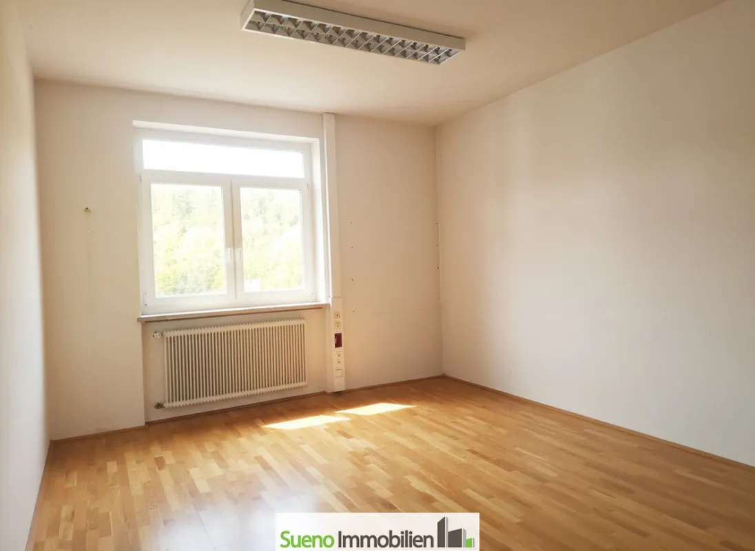 Viel Platz für Ihre Ideen – vielseitig nutzbare Büroräume in Lambach - Bild 1